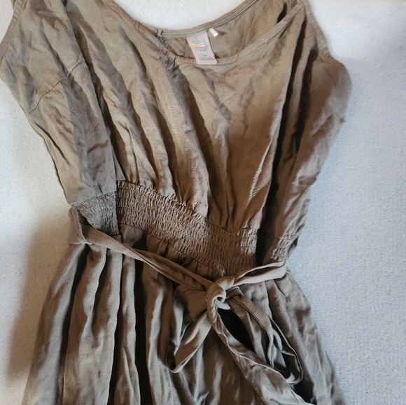 Robe - Picture 2 of 4